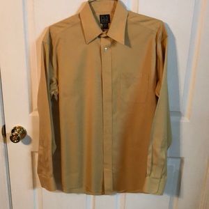 Jos. A. Bank travelers collection button down 15 1/2 x 35